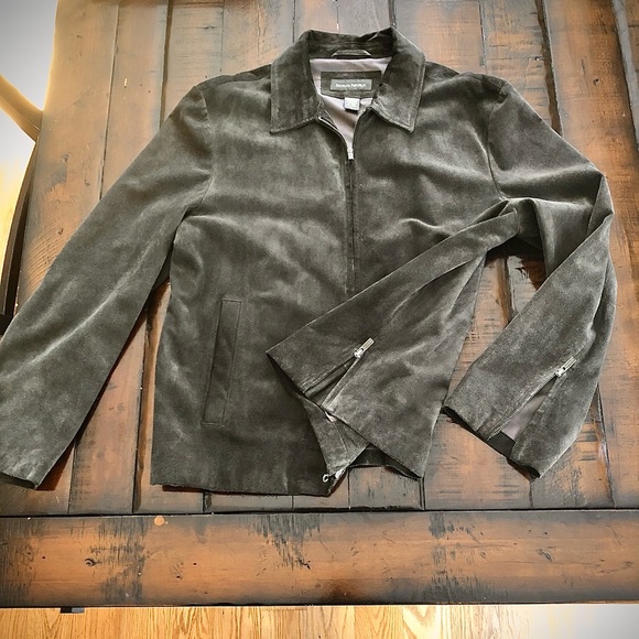 Men’s 100% leather jacket, looks new. - Picture 1 of 10